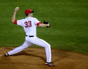 Diamond Dogs blank Volunteers 4-0, pick up victory in first SEC contest